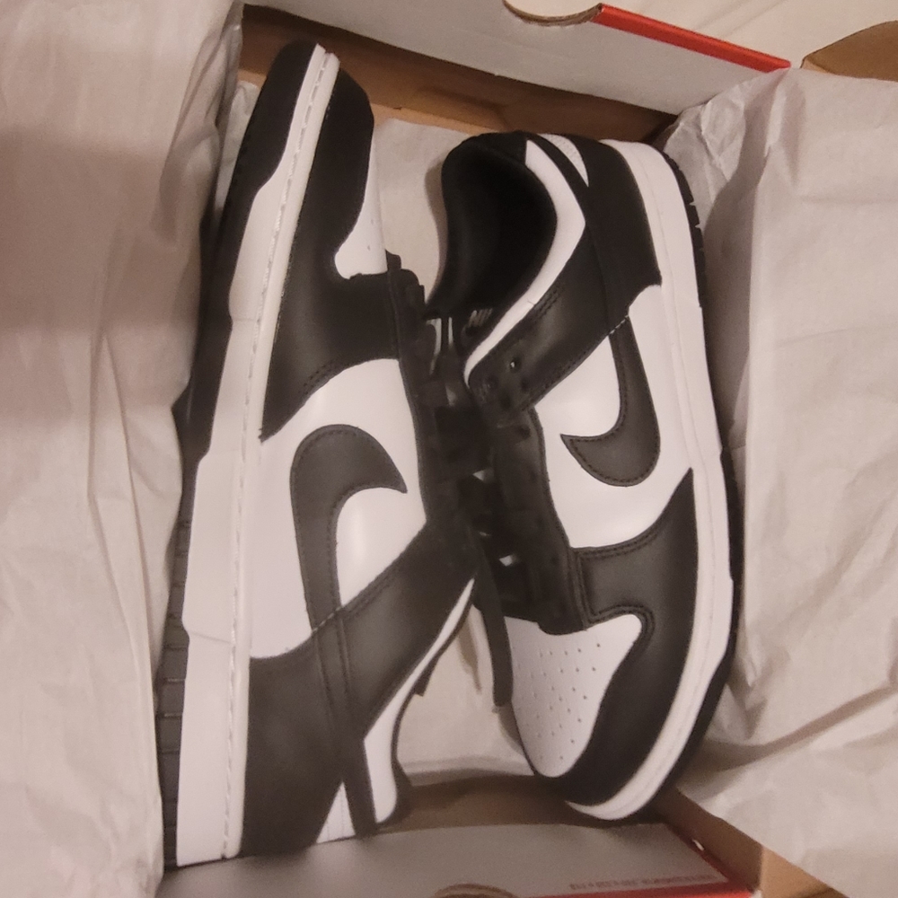 Nike panda dunks